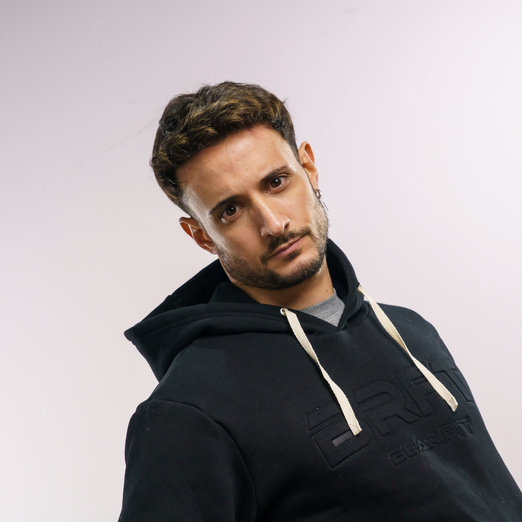 Buzo Hoodie Premium - Imagen 4